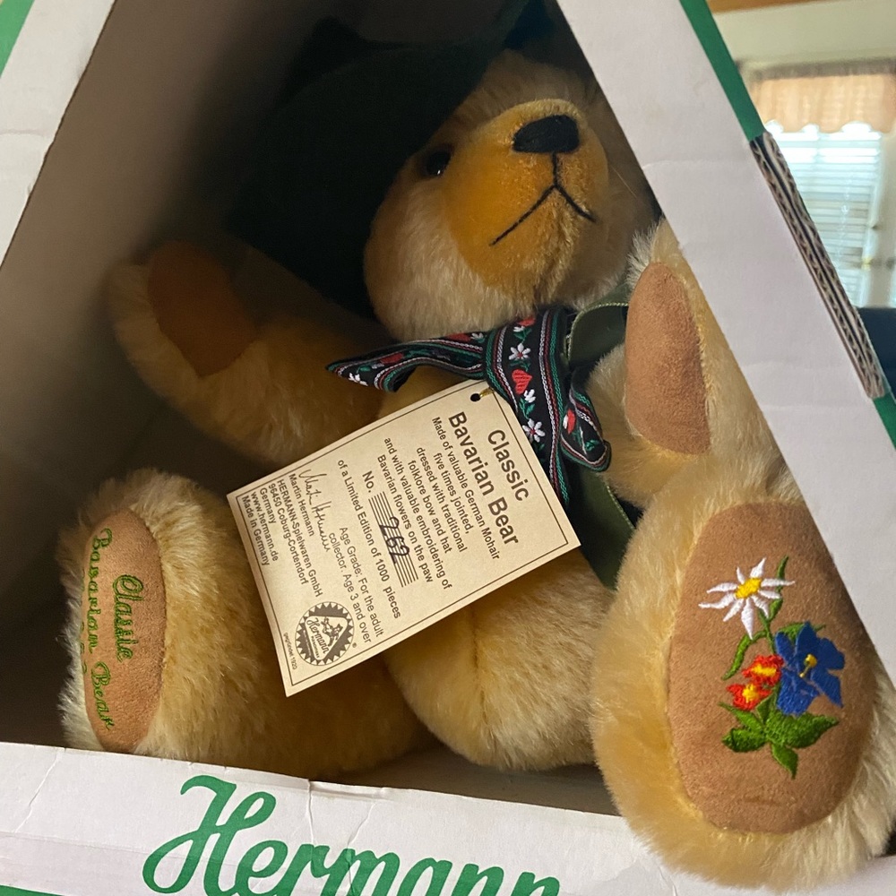 Herman Teddy Bear vintage Classic Bavarian Bear Folk wear - Picture 3 of 6